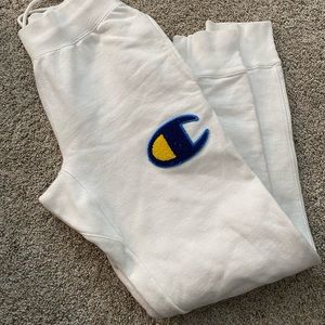 Cozy comfy white champion jogger sweatpants